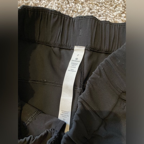 Lululemon pants - Picture 5 of 5